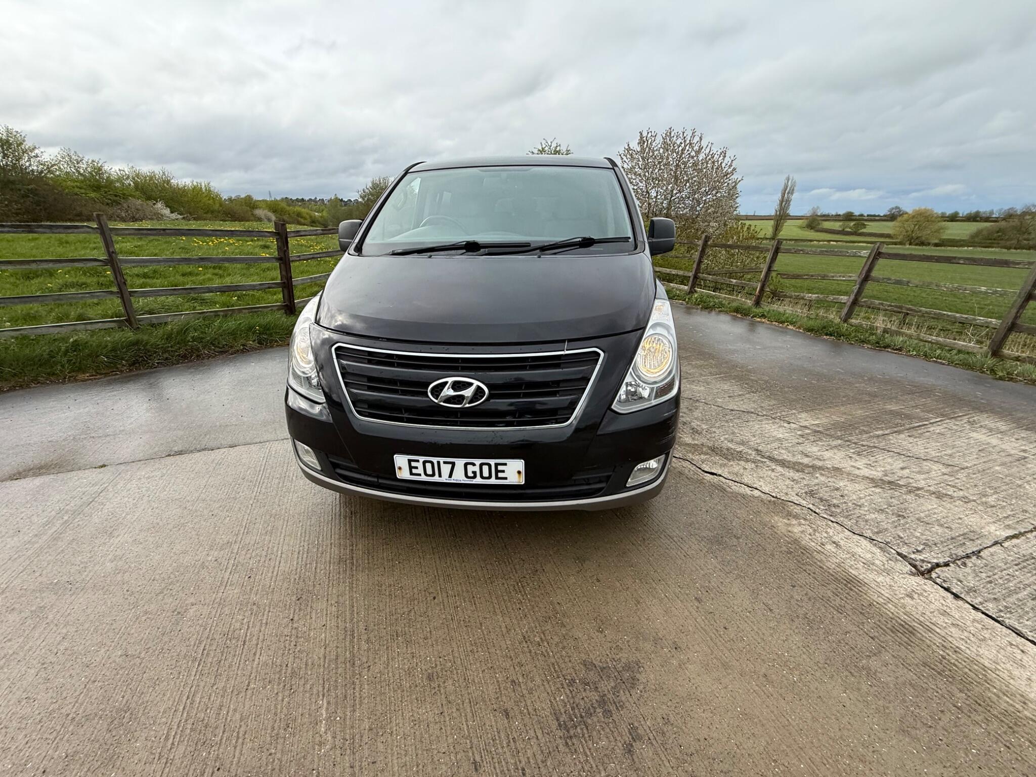 Hyundai i800 2.5 CRDi SE Auto Euro 6 5dr — photo 59 of 100